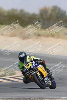 media/Oct-04-2025-CVMA (Sat) [[408bcdd6e4]]/Race 5-Amateur Formula Middleweight/